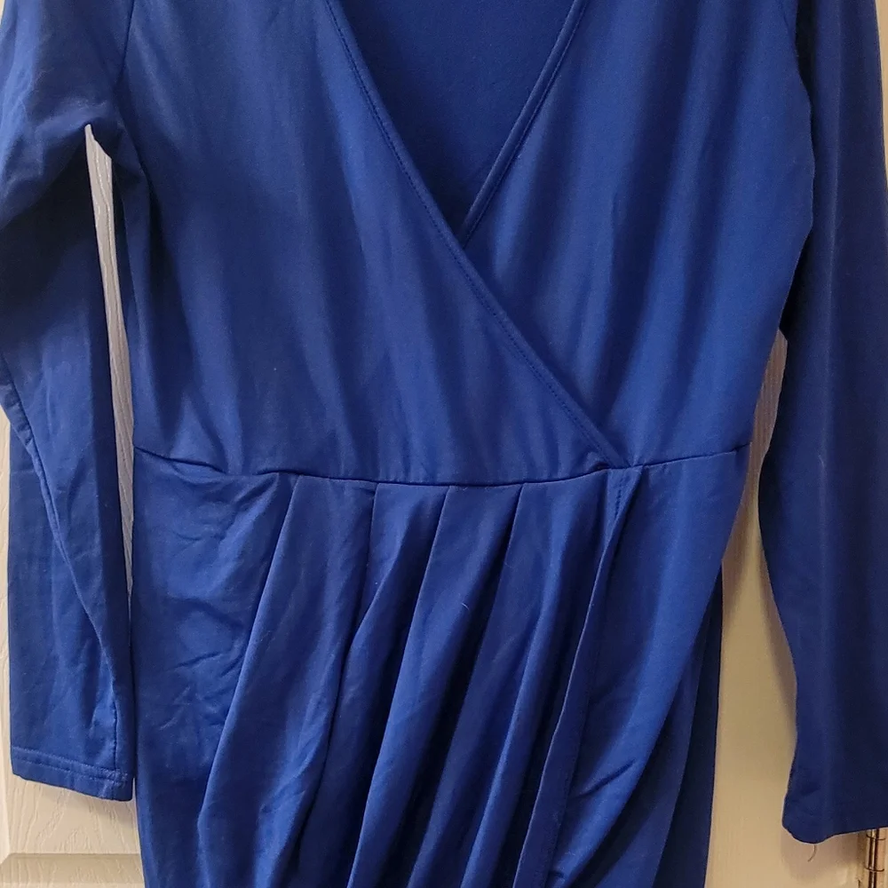 Dresses - Picture 4 of 4